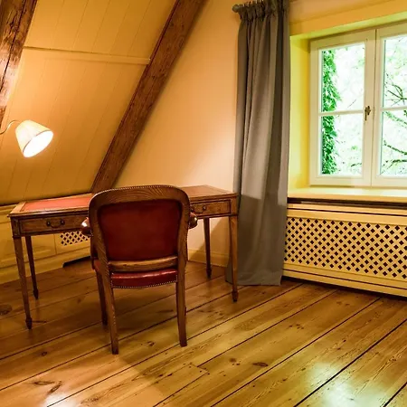 Meinsachsenwald Forsthaus Friedrichsruh * Aumuehle