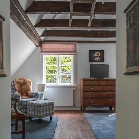 Meinsachsenwald Forsthaus Friedrichsruh 4* 아우뮬러